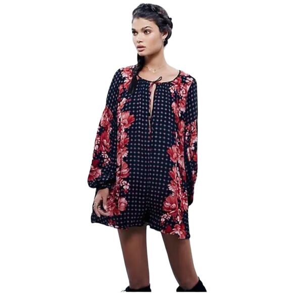 Free People Tops - Free People Red Black Long Balloon Sleeve Floral Print V-Neck Boho Top Size XS